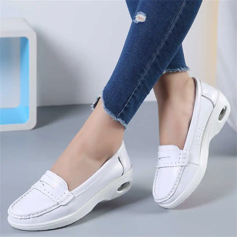 Thick Sole Slipon White Traine - Wedding Supply Superstore 리뷰 및 가격